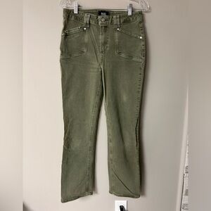 Paige Cindy Set in Pockets High Rise Straight Leg Jeans